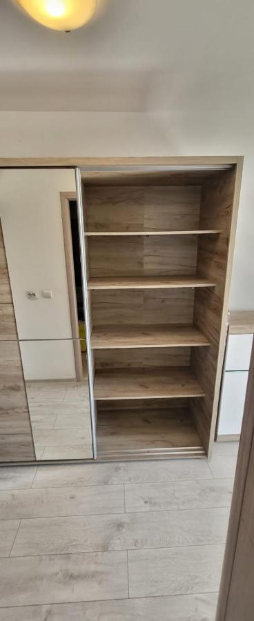 Studio 32 Bulevardul Oltenia كرايوفا المظهر الخارجي الصورة